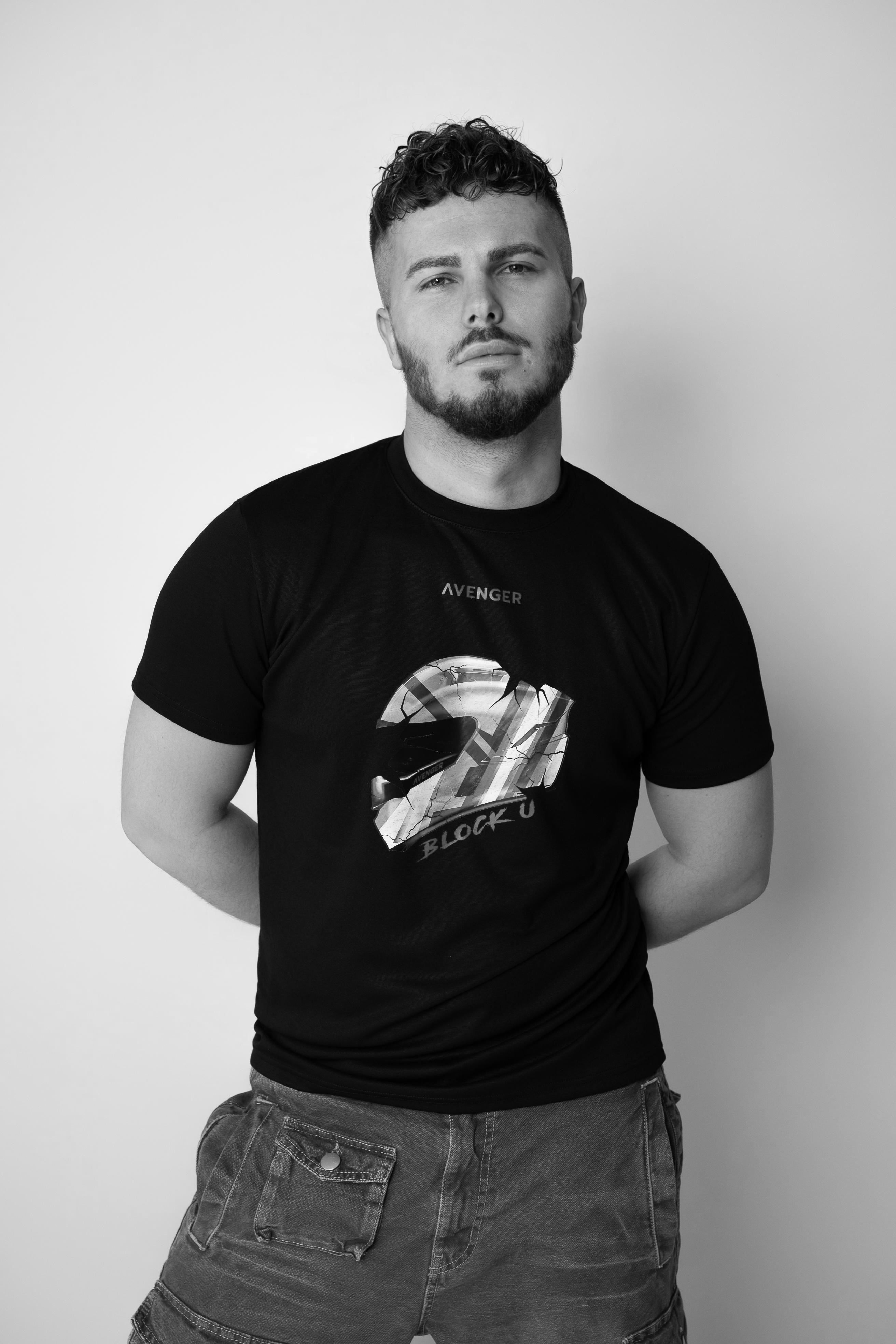 Тениска "Block u"