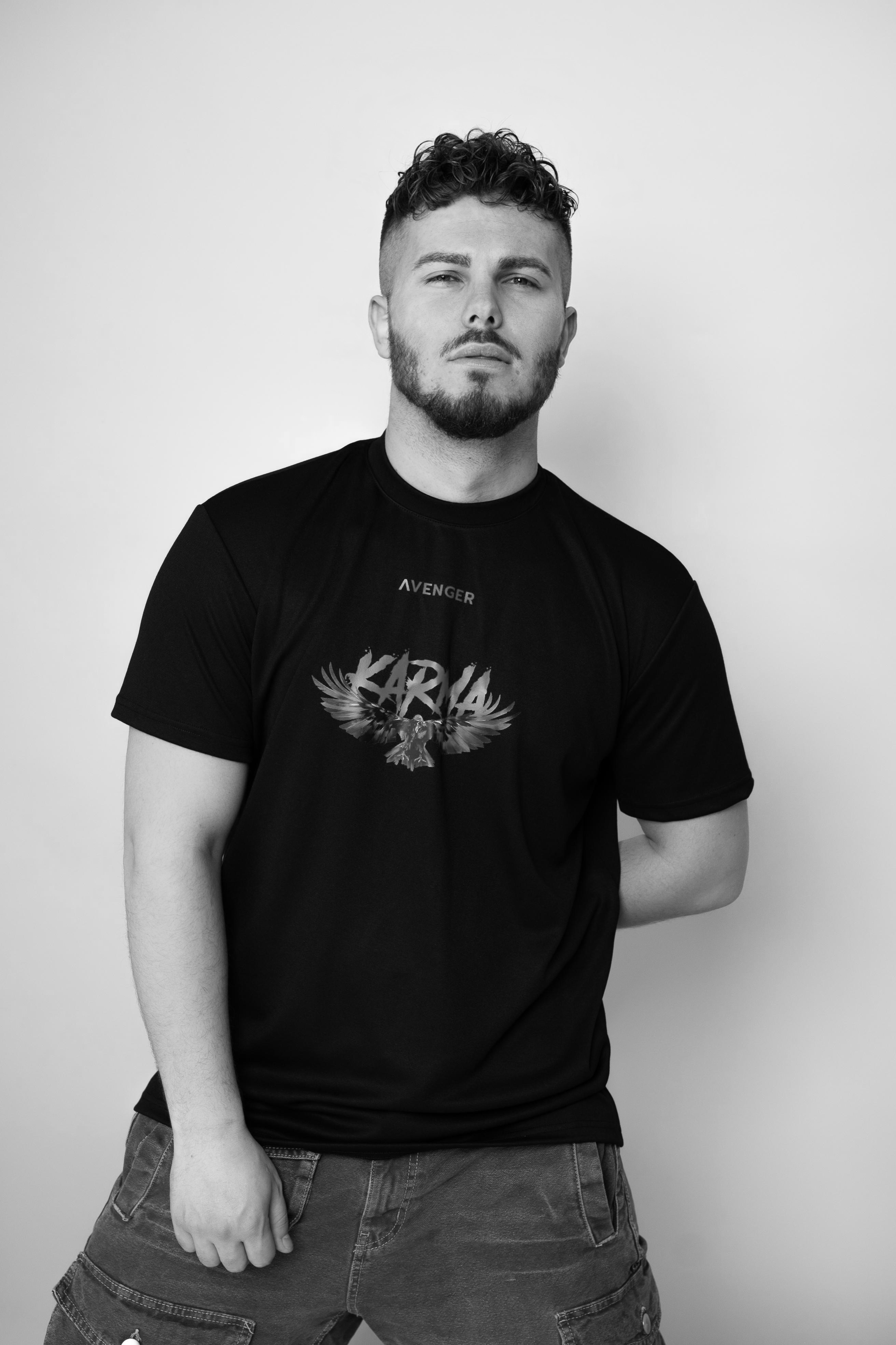 Тениска "Karma"